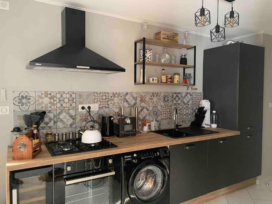 Appartement Vintage 90 M2 Duplex Classe Фрежюс Экстерьер фото